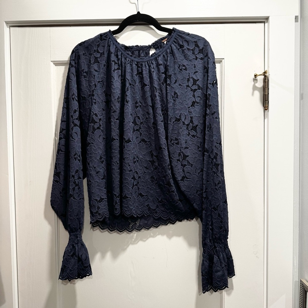 Free People Olivia Floral Lace Top Navy Blue Medium Boho Sheer Peasant Cottage - Picture 5 of 13